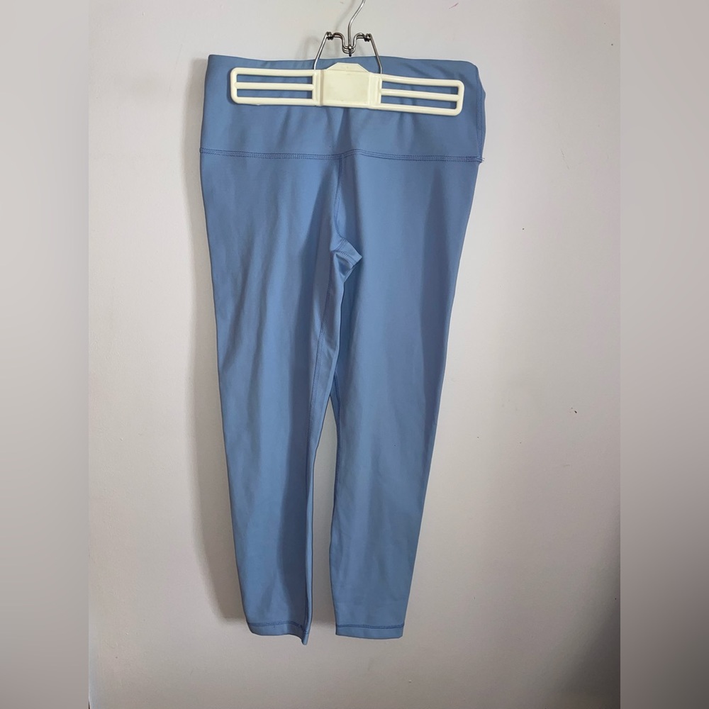 Yoga Leggings - 3/4 Periwinkle by Yogalicious